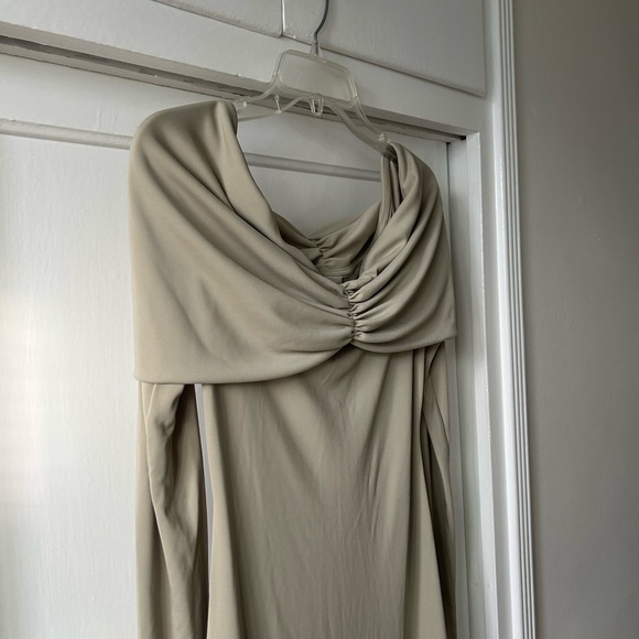 Helsa Matte Jersey Off-Shoulder Maxi Dress in Elm - Picture 6 of 6